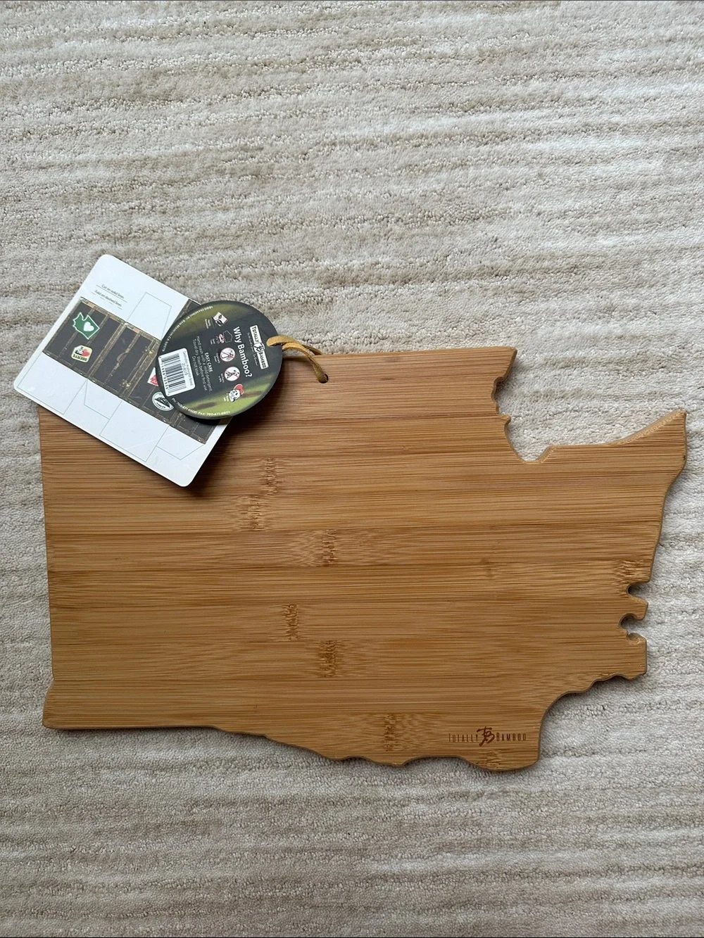 Totally Bamboo Destination Washington State State-Shaped Serving Cutting Board